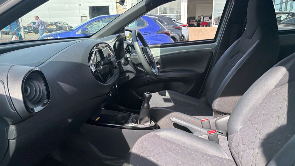 Toyota Aygo X 1.0 VVT-i Exclusive 5dr Petrol Hatchback - Image 5