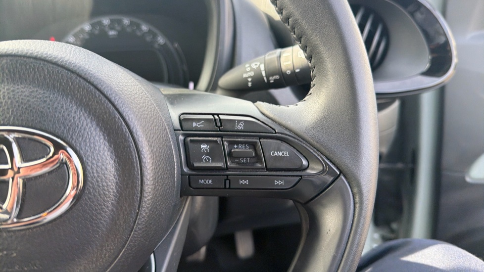 Toyota Aygo X 1.0 VVT-i Exclusive 5dr Petrol Hatchback - Image 30