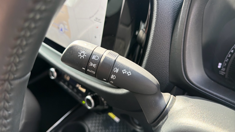 Toyota Aygo X 1.0 VVT-i Exclusive 5dr Petrol Hatchback - Image 33
