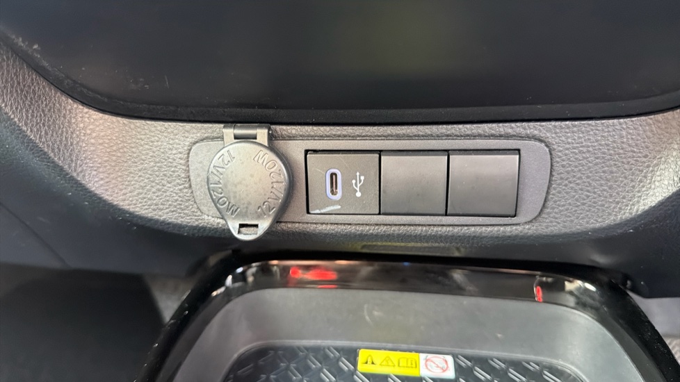 Toyota Aygo X 1.0 VVT-i Exclusive 5dr Petrol Hatchback - Image 36