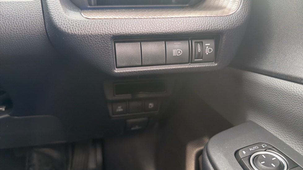 Toyota Prius 2.0 PHEV Design 5dr CVT Hatchback - Image 36