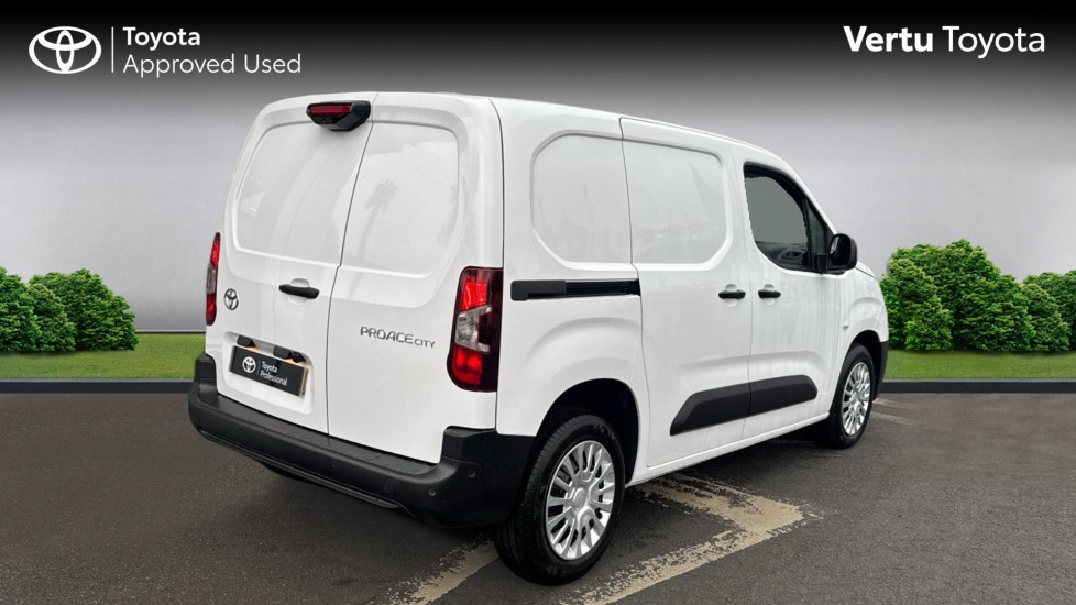Toyota Proace City L1 Diesel 1.5D 100 Icon Van - Image 2
