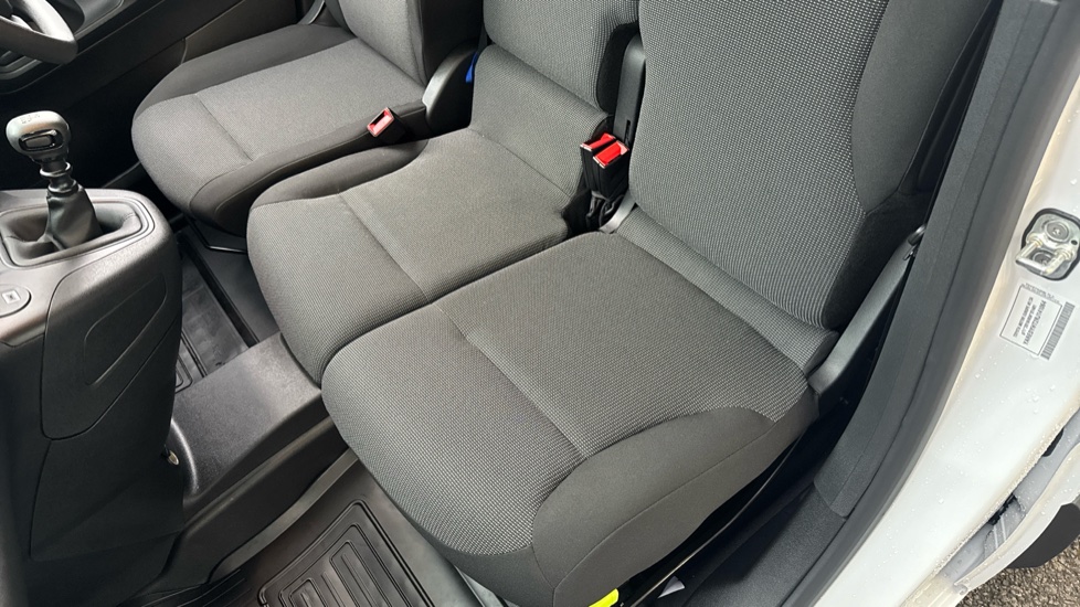 Toyota Proace City L1 Diesel 1.5D 100 Icon Van - Image 14