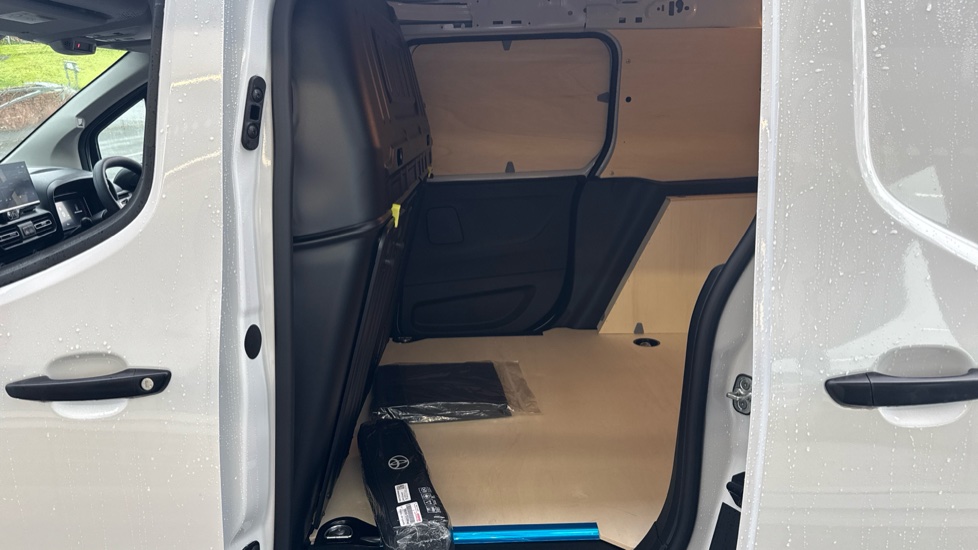 Toyota Proace City L1 Diesel 1.5D 100 Icon Van - Image 15