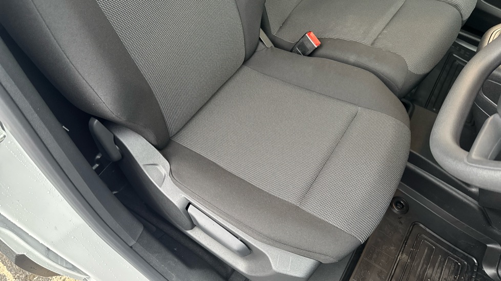 Toyota Proace City L1 Diesel 1.5D 100 Icon Van - Image 17