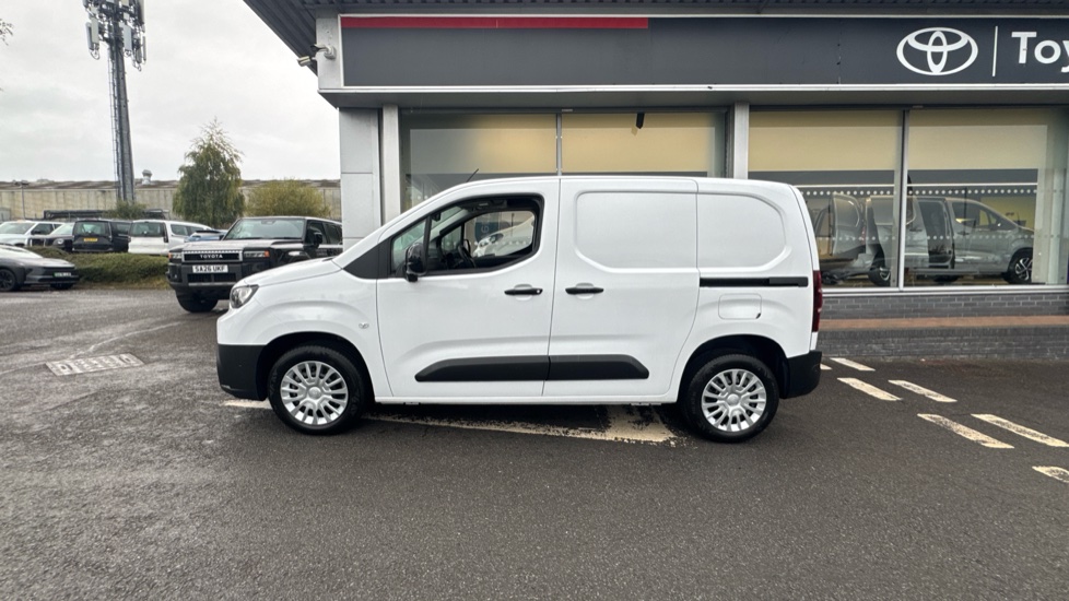 Toyota Proace City L1 Diesel 1.5D 100 Icon Van - Image 24
