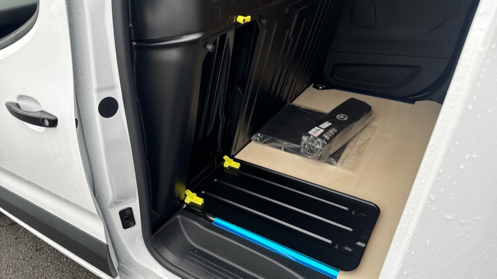 Toyota Proace City L1 Diesel 1.5D 100 Icon Van - Image 31
