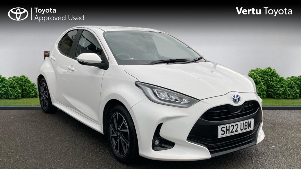 Toyota Yaris 1.5 Hybrid Design 5dr CVT Hybrid Hatchback - Image 1