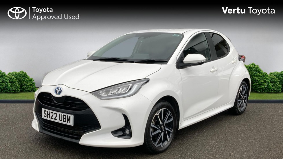 Toyota Yaris 1.5 Hybrid Design 5dr CVT Hybrid Hatchback - Image 3
