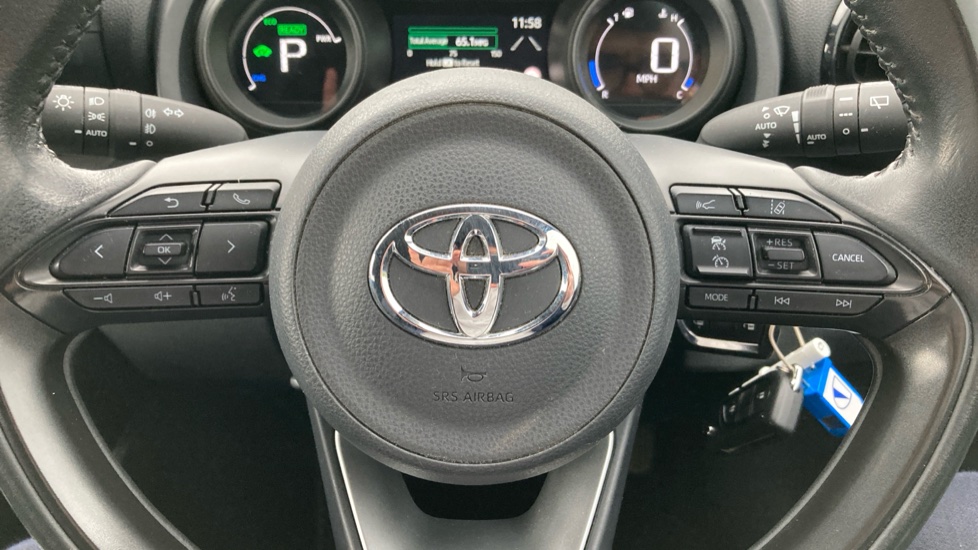 Toyota Yaris 1.5 Hybrid Design 5dr CVT Hybrid Hatchback - Image 10