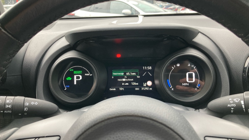 Toyota Yaris 1.5 Hybrid Design 5dr CVT Hybrid Hatchback - Image 11