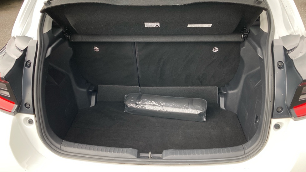 Toyota Yaris 1.5 Hybrid Design 5dr CVT Hybrid Hatchback - Image 13