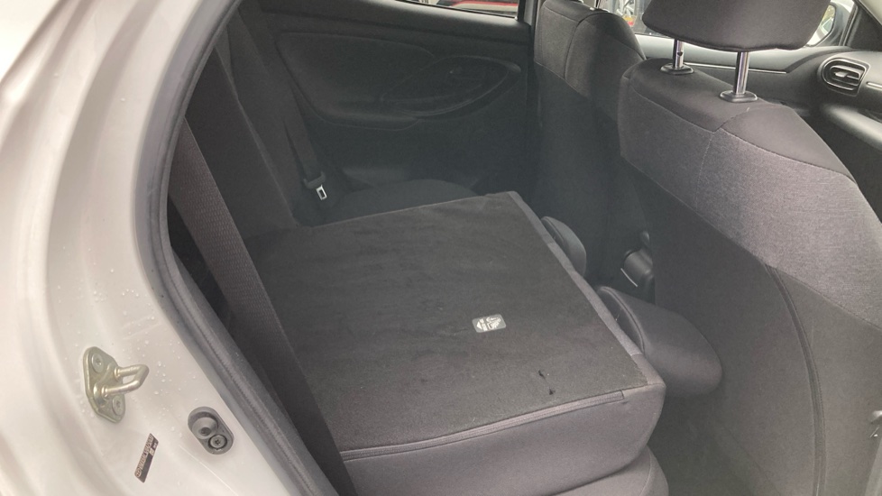 Toyota Yaris 1.5 Hybrid Design 5dr CVT Hybrid Hatchback - Image 18