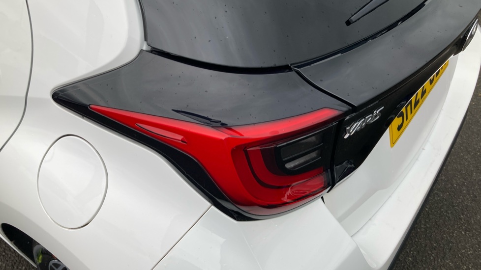 Toyota Yaris 1.5 Hybrid Design 5dr CVT Hybrid Hatchback - Image 21