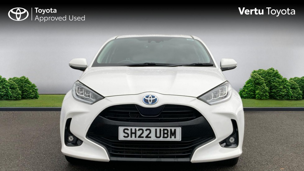 Toyota Yaris 1.5 Hybrid Design 5dr CVT Hybrid Hatchback - Image 22