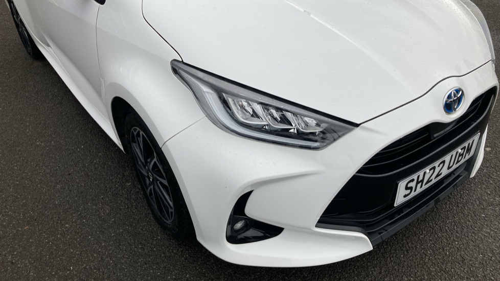 Toyota Yaris 1.5 Hybrid Design 5dr CVT Hybrid Hatchback - Image 29