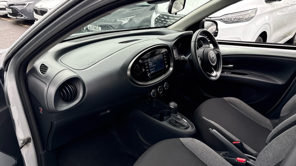 Toyota Aygo X 1.0 VVT-i Pure 5dr Auto Petrol Hatchback - Image 5