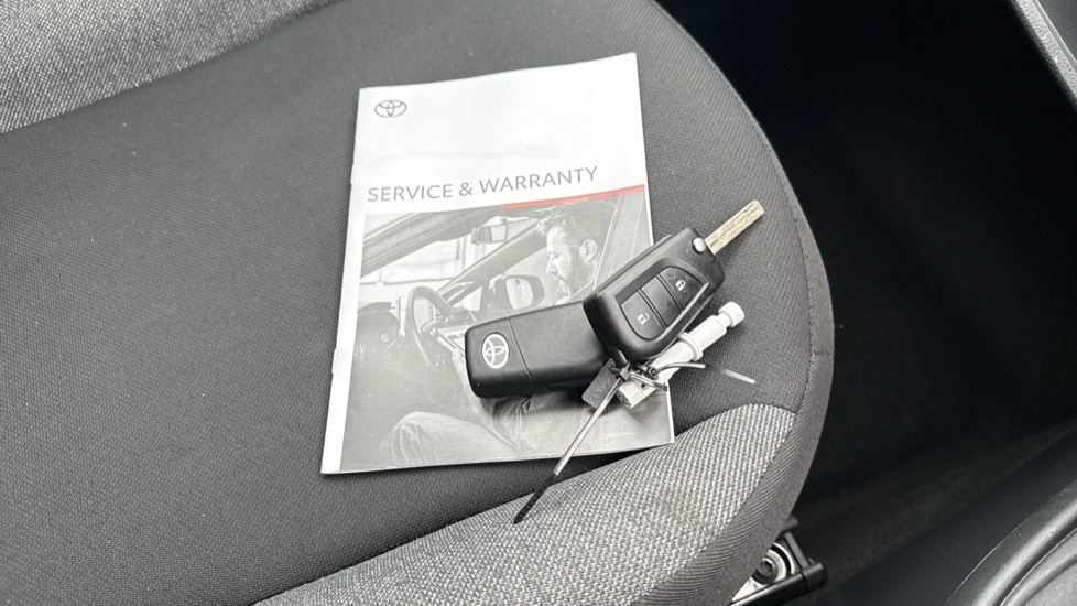 Toyota Aygo X 1.0 VVT-i Pure 5dr Auto Petrol Hatchback - Image 28