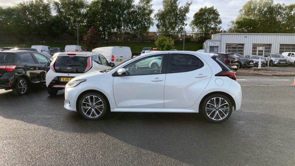 Toyota Yaris 1.5 Hybrid Excel 5dr CVT Hybrid Hatchback - Image 24