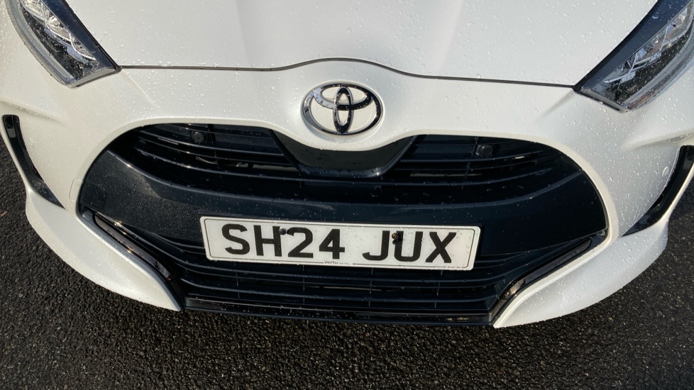 Toyota Yaris 1.5 Hybrid Excel 5dr CVT Hybrid Hatchback - Image 30