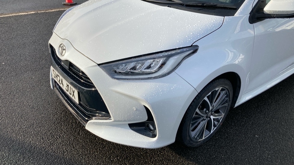 Toyota Yaris 1.5 Hybrid Excel 5dr CVT Hybrid Hatchback - Image 31