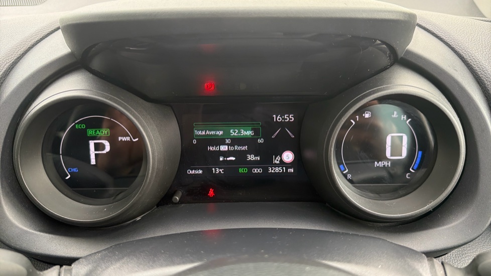 Toyota Yaris 1.5 Hybrid Design 5dr CVT Hybrid Hatchback - Image 11