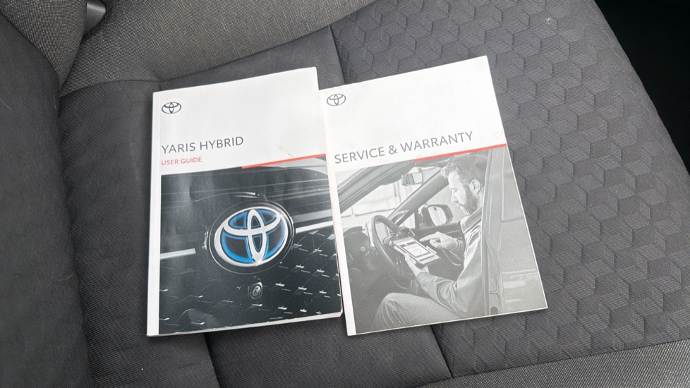 Toyota Yaris 1.5 Hybrid Design 5dr CVT Hybrid Hatchback - Image 27