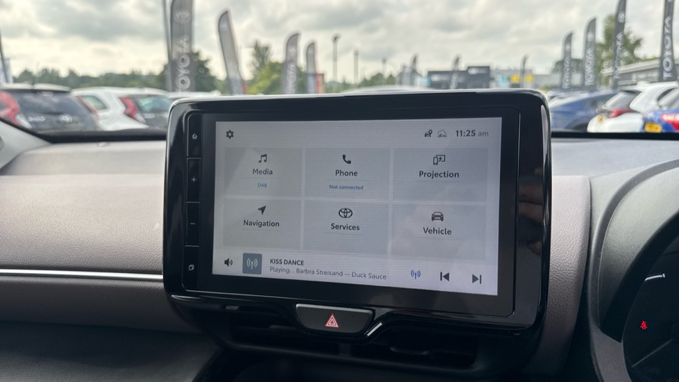 Toyota Yaris Cross 1.5 Hybrid Excel 5dr CVT Hybrid Estate - Image 9