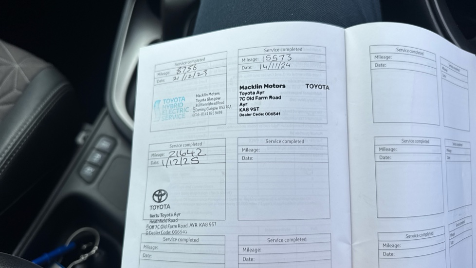 Toyota Yaris Cross 1.5 Hybrid Excel 5dr CVT Hybrid Estate - Image 29