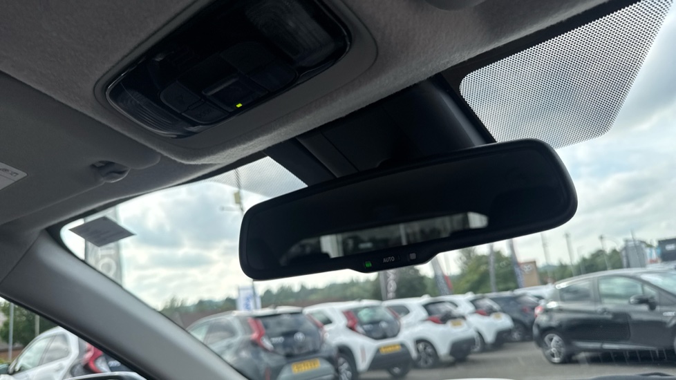 Toyota Yaris Cross 1.5 Hybrid Excel 5dr CVT Hybrid Estate - Image 34