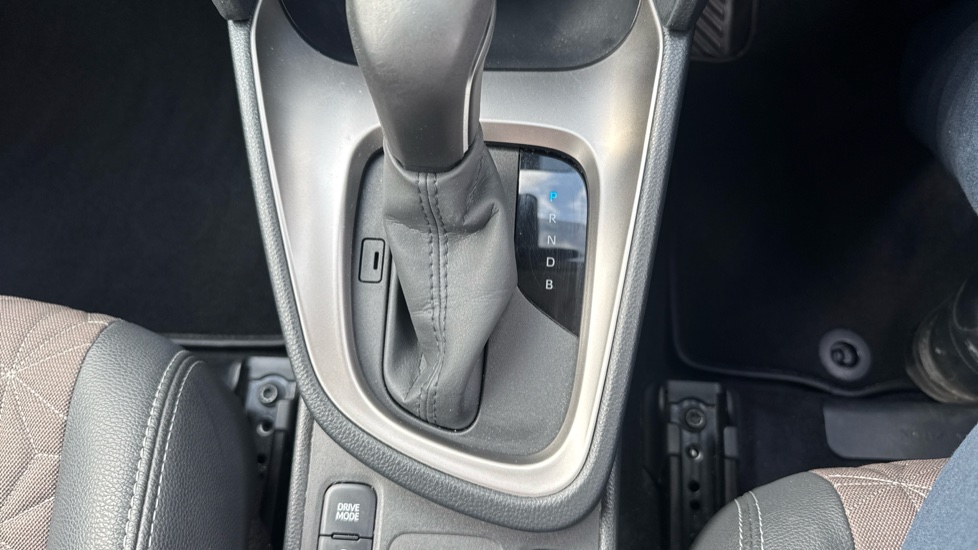 Toyota Yaris Cross 1.5 Hybrid Excel 5dr CVT Hybrid Estate - Image 36