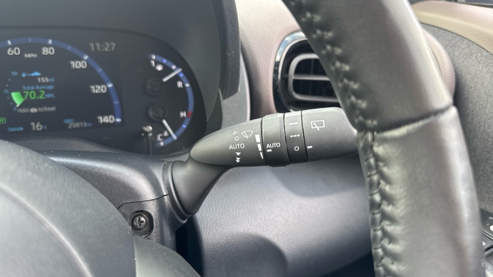 Toyota Yaris Cross 1.5 Hybrid Excel 5dr CVT Hybrid Estate - Image 39
