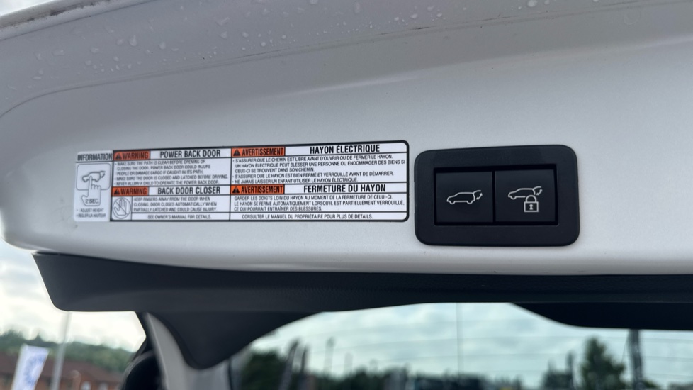 Toyota Yaris Cross 1.5 Hybrid Excel 5dr CVT Hybrid Estate - Image 48