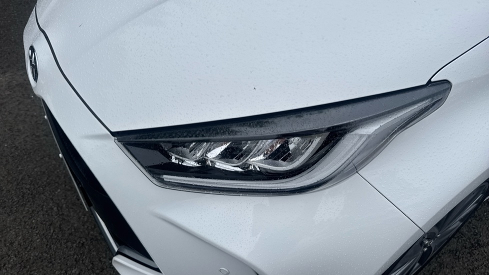 Toyota Yaris 1.5 Hybrid Excel 5dr CVT Hybrid Hatchback - Image 20