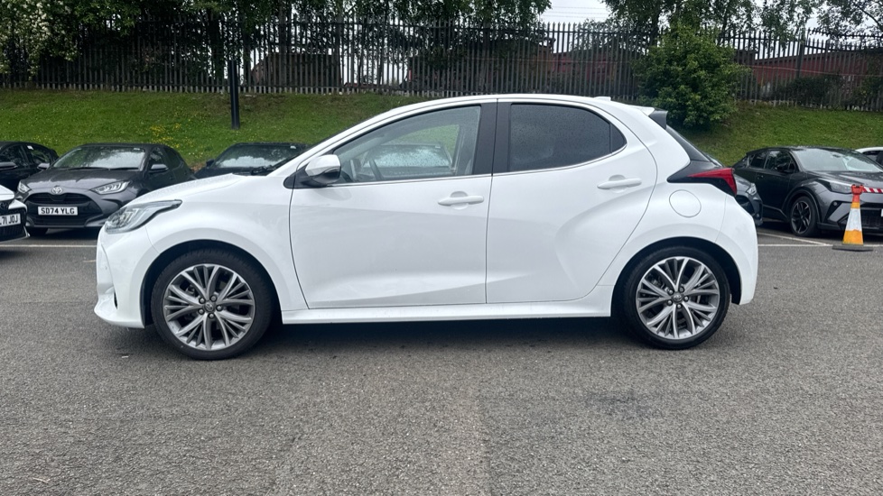 Toyota Yaris 1.5 Hybrid Excel 5dr CVT Hybrid Hatchback - Image 24
