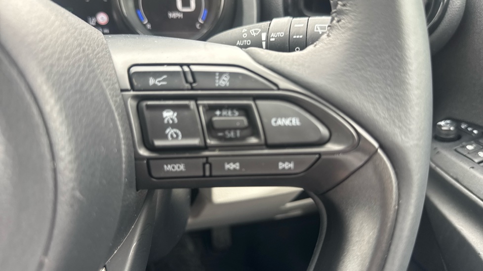 Toyota Yaris 1.5 Hybrid Excel 5dr CVT Hybrid Hatchback - Image 31