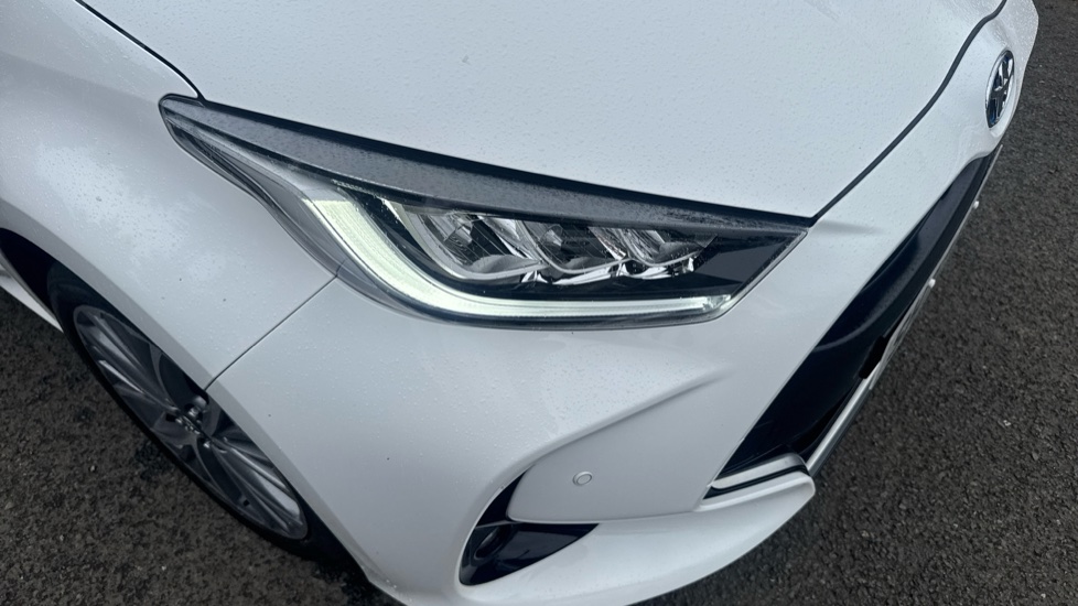 Toyota Yaris 1.5 Hybrid Excel 5dr CVT Hybrid Hatchback - Image 41