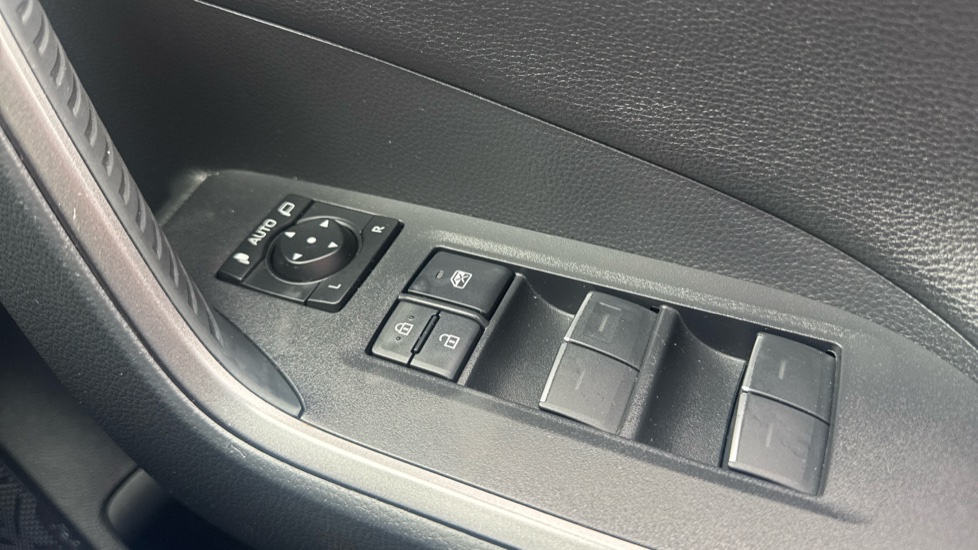 Toyota RAV4 2.5 PHEV GR Sport 5dr CVT Estate - Image 30