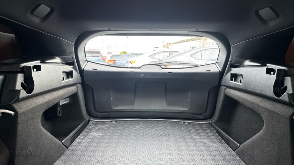 Toyota Corolla Petrol 1.8 VVT-i Hybrid Commercial Auto - Image 34