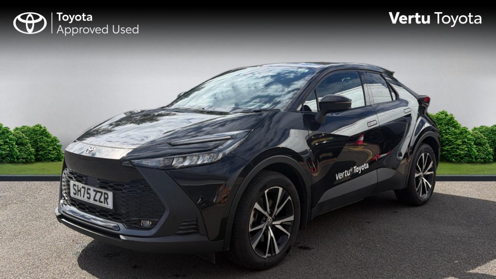 Toyota C-HR 2.0 PHEV Design 5dr CVT Hatchback - Image 3