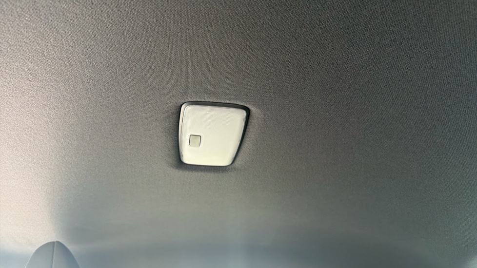 Toyota C-HR 2.0 PHEV Design 5dr CVT Hatchback - Image 19