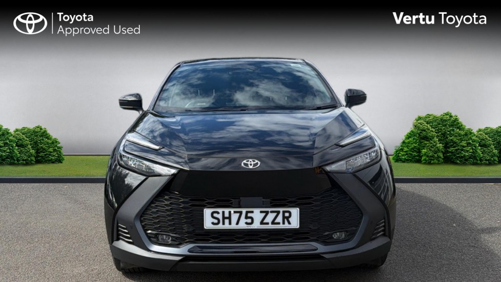 Toyota C-HR 2.0 PHEV Design 5dr CVT Hatchback - Image 22