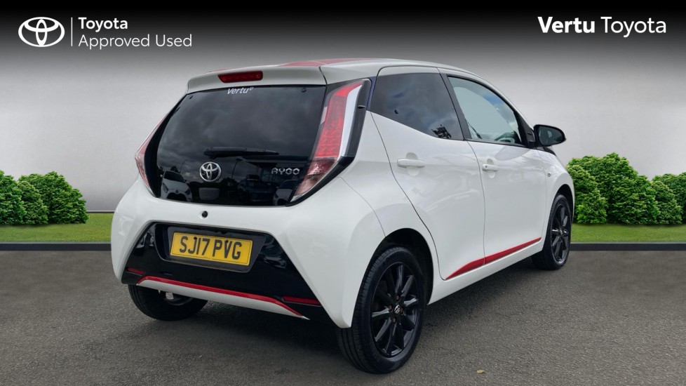 Toyota Aygo 1.0 VVT-i X-Press 5dr Petrol Hatchback - Image 2
