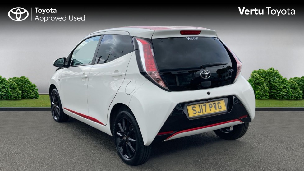 Toyota Aygo 1.0 VVT-i X-Press 5dr Petrol Hatchback - Image 4