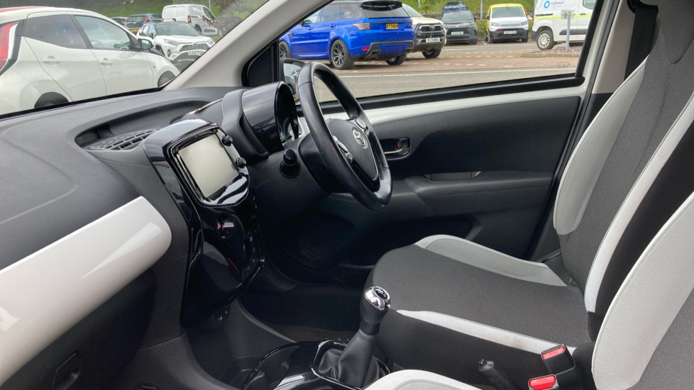 Toyota Aygo 1.0 VVT-i X-Press 5dr Petrol Hatchback - Image 5