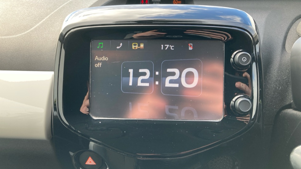 Toyota Aygo 1.0 VVT-i X-Press 5dr Petrol Hatchback - Image 9