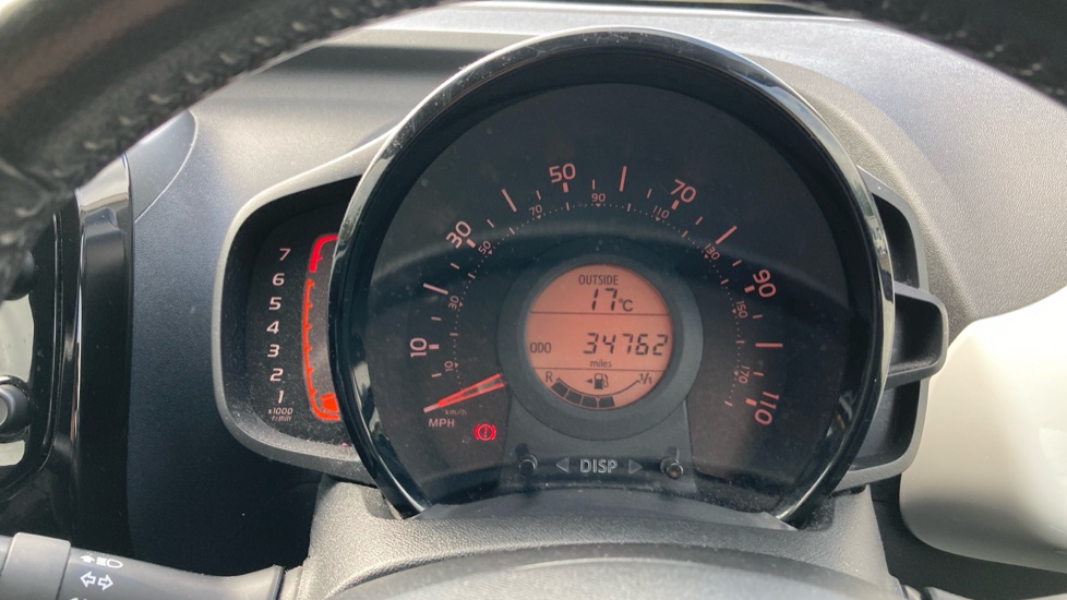 Toyota Aygo 1.0 VVT-i X-Press 5dr Petrol Hatchback - Image 11