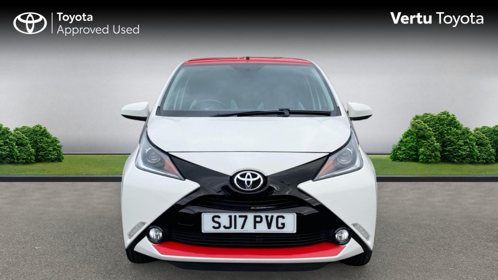Toyota Aygo 1.0 VVT-i X-Press 5dr Petrol Hatchback - Image 22