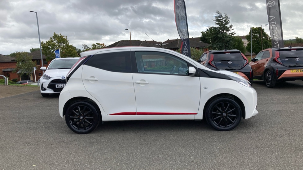 Toyota Aygo 1.0 VVT-i X-Press 5dr Petrol Hatchback - Image 23