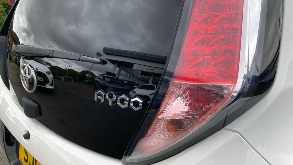 Toyota Aygo 1.0 VVT-i X-Press 5dr Petrol Hatchback - Image 36